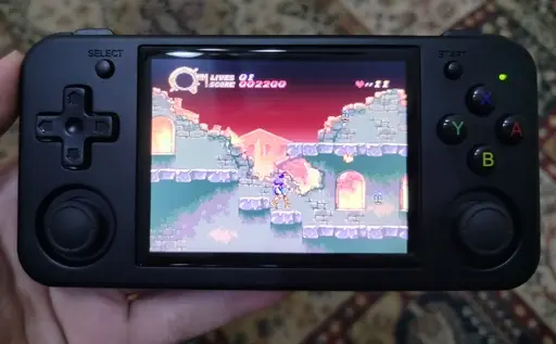 Anbernic RG35XX-H playing Castlevania: Dracula X